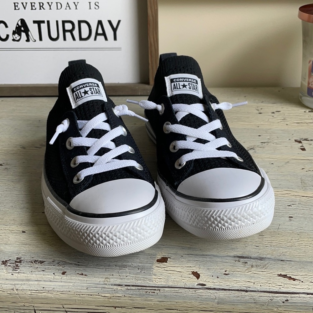 Gorgeous converse slip ons!